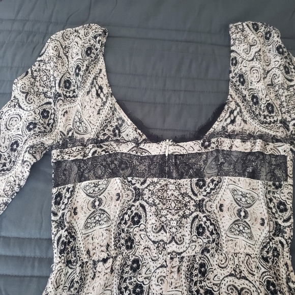 Kendall AND KYLIE FLORAL LONG SLEEVE ROMPER JUMPSUIT V-NECK LOW BACK SIZ… - Picture 2 of 14
